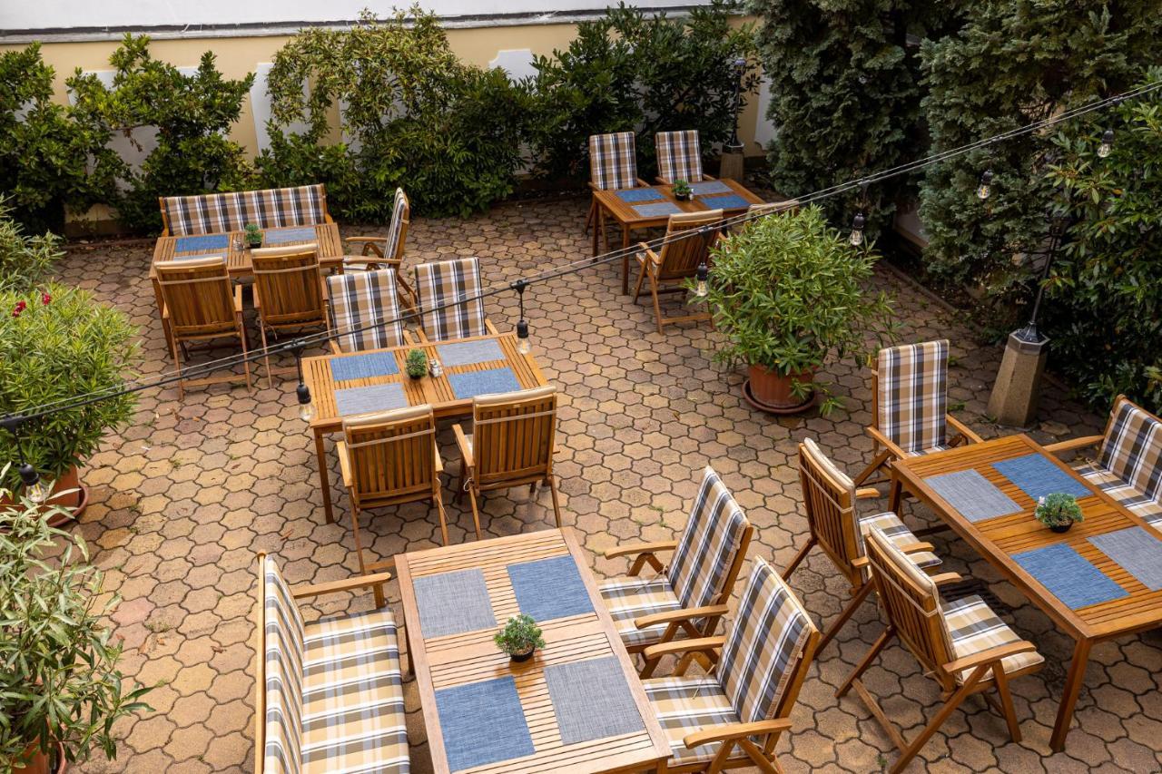 Palazzo Bed and Breakfast Szeged Buitenkant foto