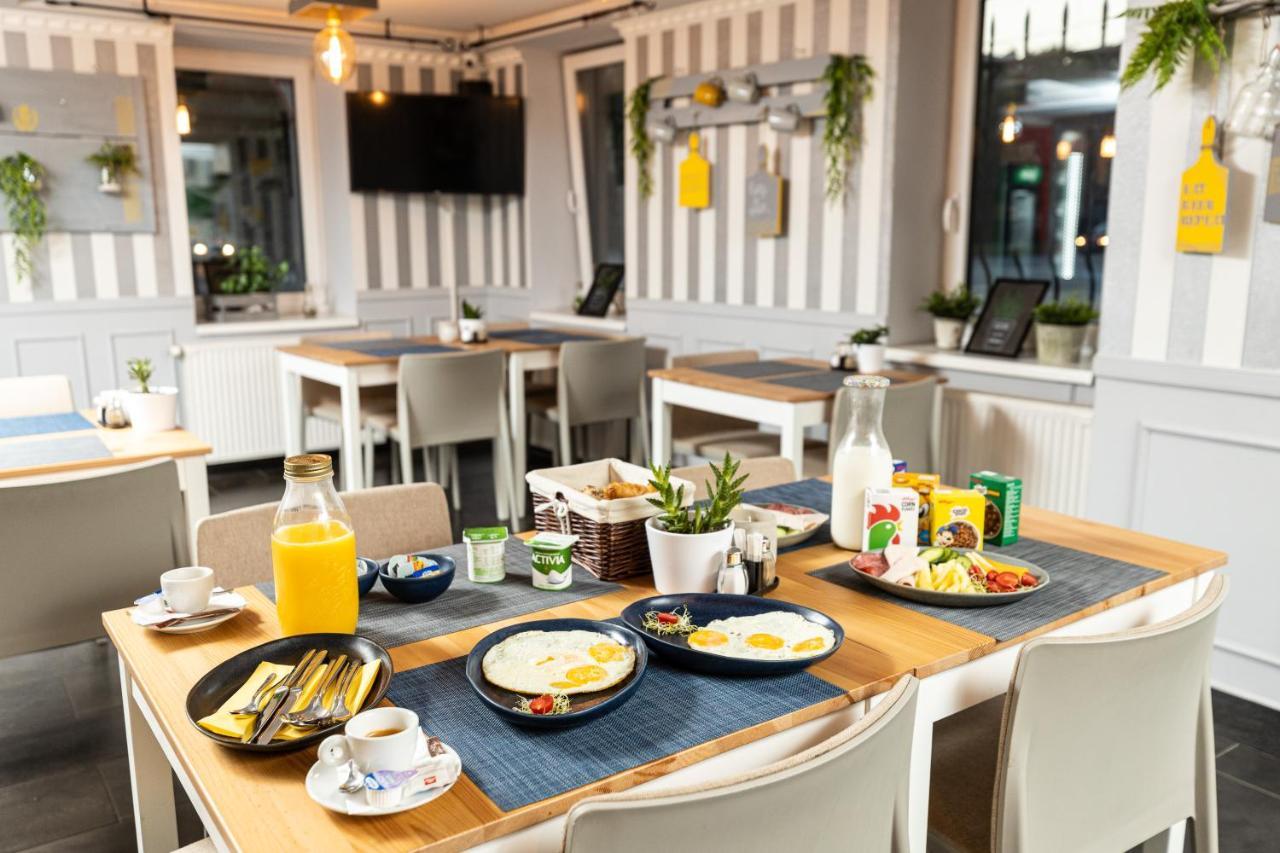 Palazzo Bed and Breakfast Szeged Buitenkant foto